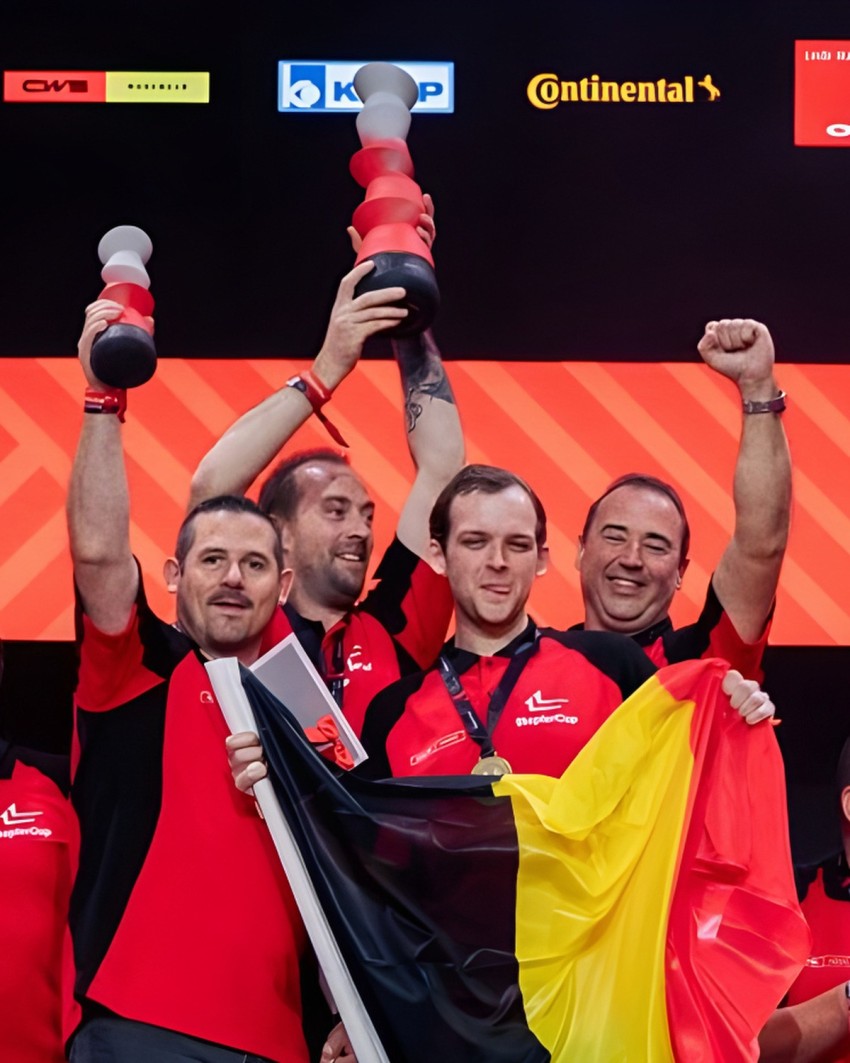 Maßgeschneiderter StaplerCup-Pokal – Finale Aschaffenburg, 2026, gefertigt von Sustain Awards